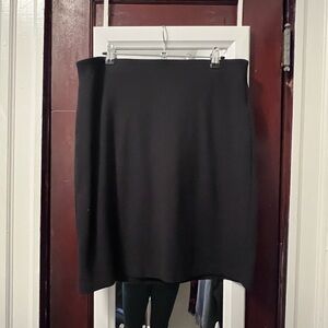 Carmen Marc Valvo Black Pencil Skirt